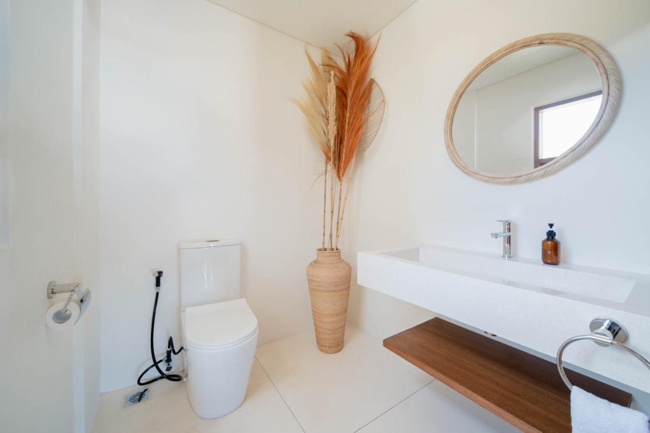 Luxury Ocean View Villas With Private Cook And Free Gym Membership Kuta  Экстерьер фото